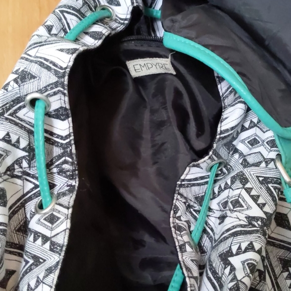 Back pack - Picture 6 of 6